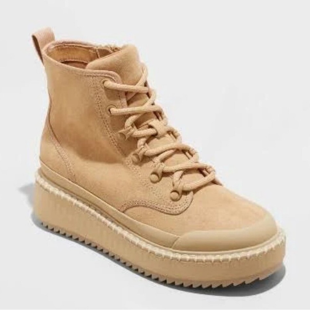 Universal Thread Tan Platform Ankle Boots